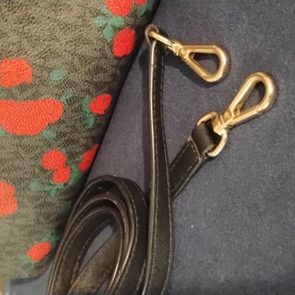 MICHEAL KORS ROSE CROSSBODY - Picture 9 of 11